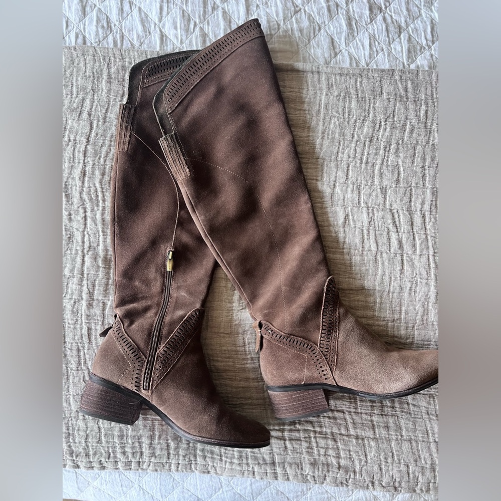 Vince Camuto Karinda Brown Suede Leather Over the Knee Boots Sleek Design 10M/40